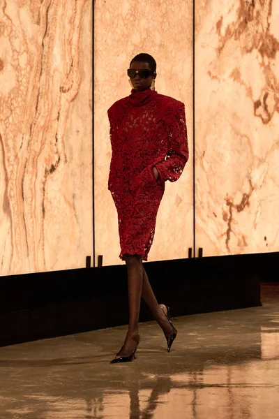 Look 36